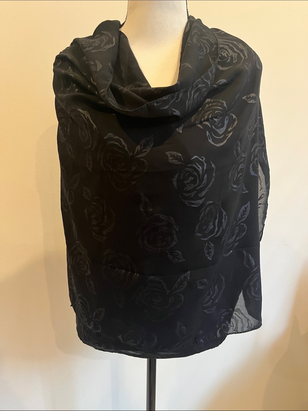 Jessica McClintock Black Rose Jacquard Wrap Shawl Scarf Prom Wedding Guest NWT